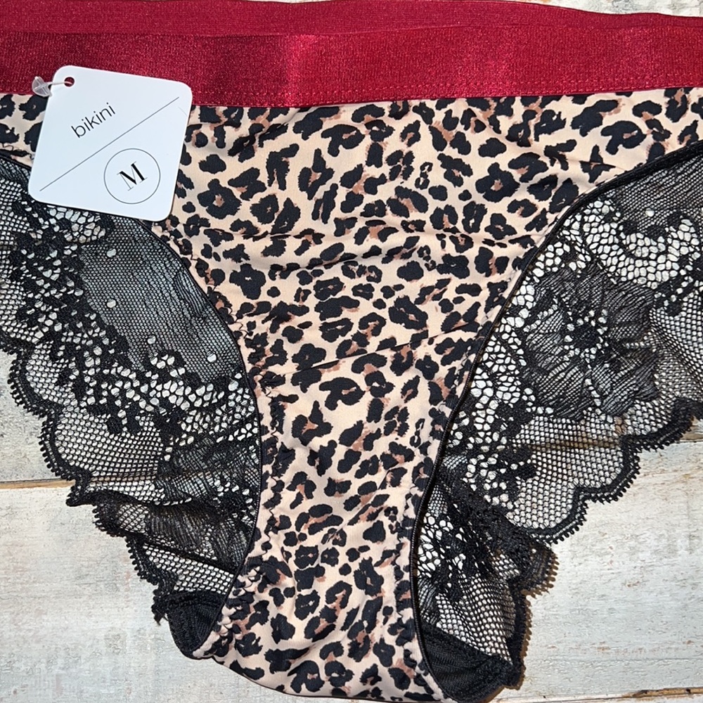 Rene Rofe Bra Set - Picture 3 of 9